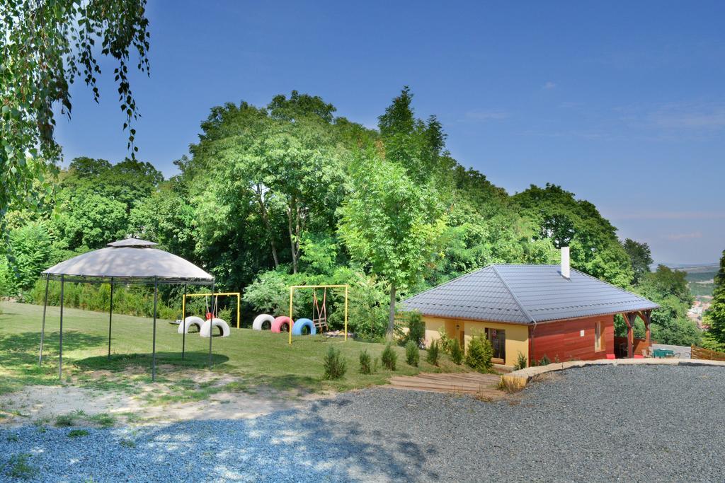 Villa Areal Hradisek Klobouky u Brna Esterno foto