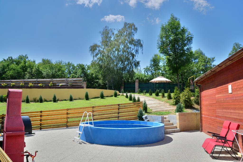 Villa Areal Hradisek Klobouky u Brna Esterno foto